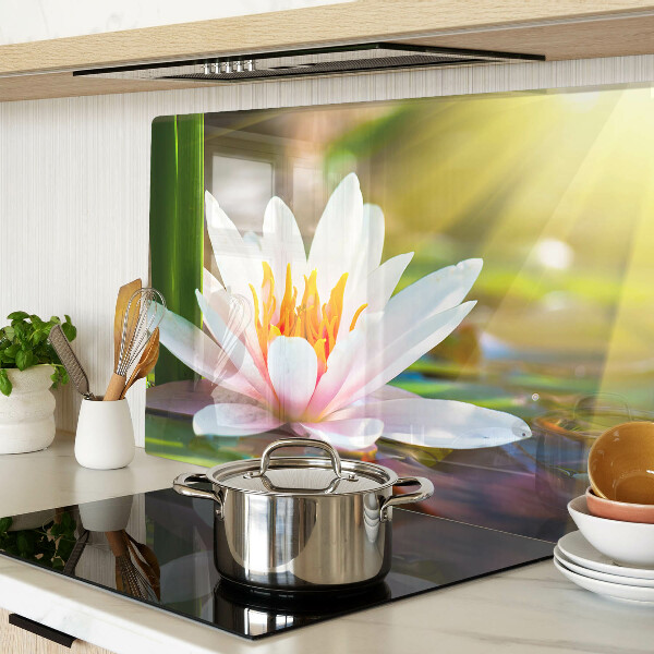 Tabla de cocina Nenúfar a la luz del sol