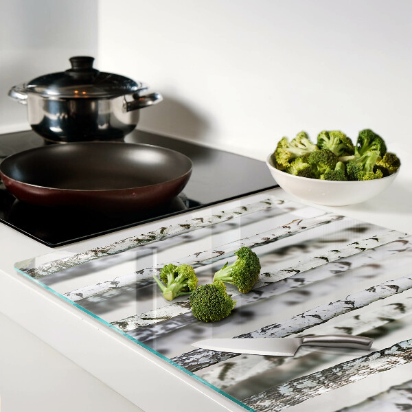 Tabla de cortar de cristal Abedules blancos en el bosque