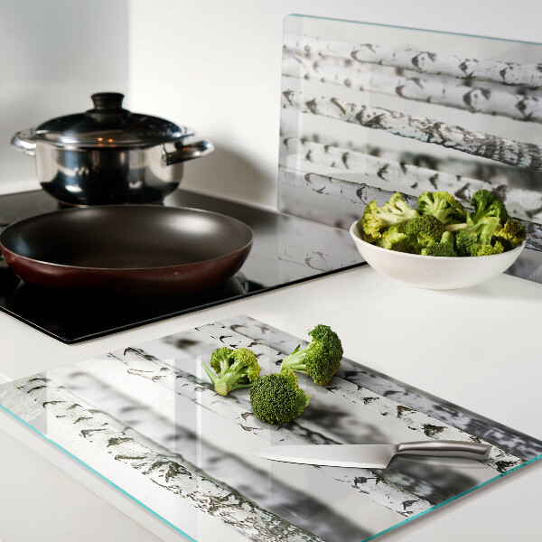 Tabla de cortar de cristal Abedules blancos en el bosque