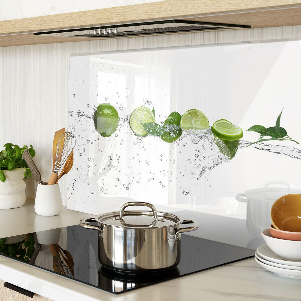 Tabla de cortar Limones en agua