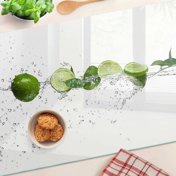 Tabla de cortar Limones en agua