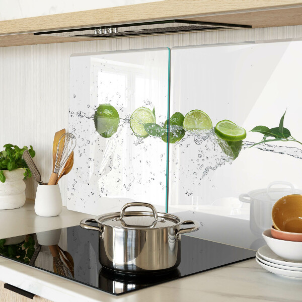 Tabla de cortar Limones en agua