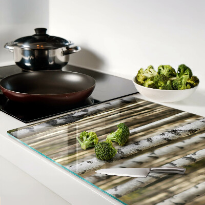 Tabla de cortar Abedules blancos en el bosque