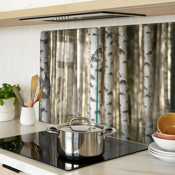 Tabla de cortar Abedules blancos en el bosque