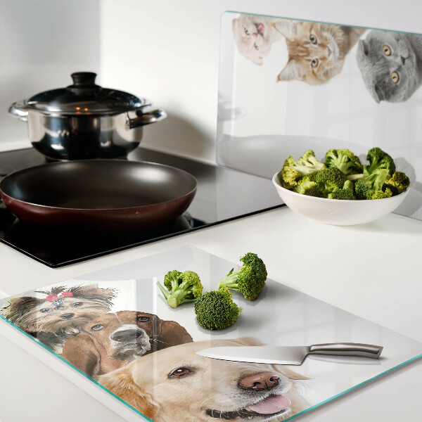 Tabla de cortar de cristal Perros y gatos en diferentes poses.