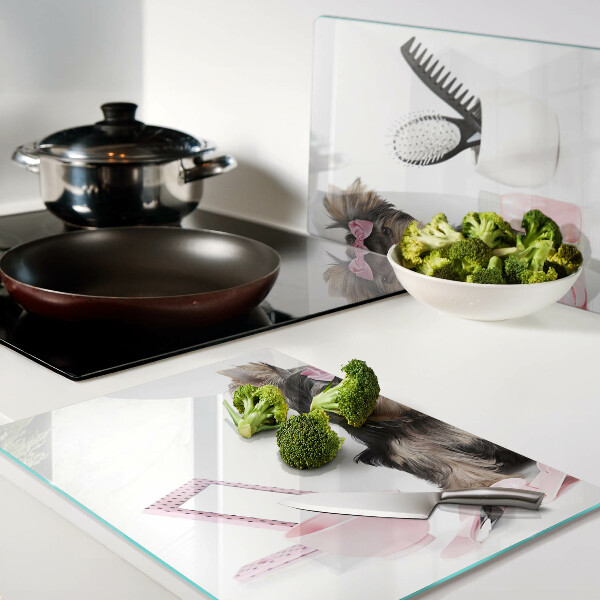 Tabla de cortar Yorkshire Terrier con accesorios de aseo