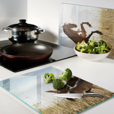 Tabla de cocina Caballos en un prado al sol