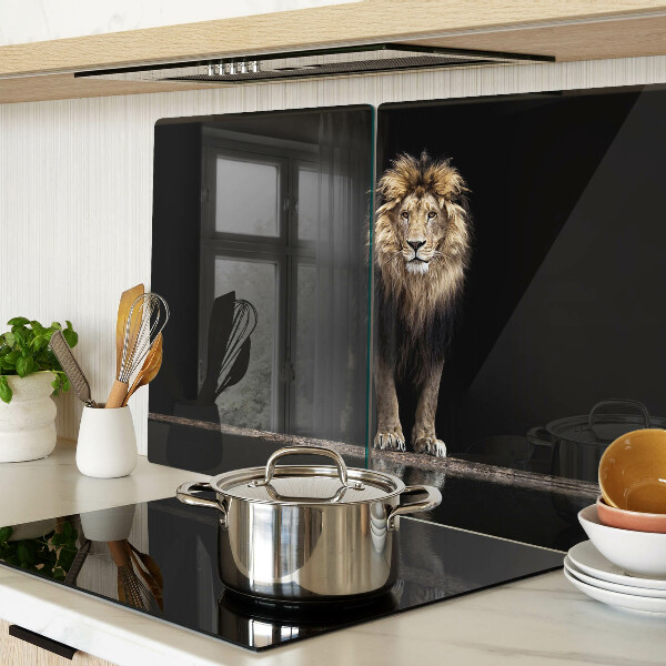 Szklana deska kuchenna Lew na ciemnym tle