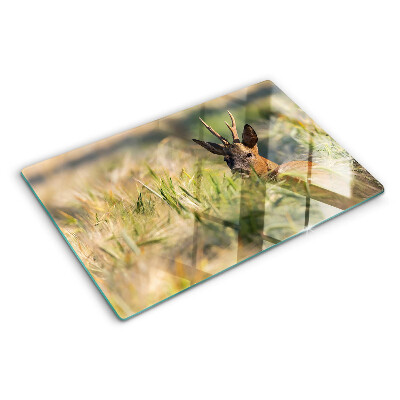 Tabla de cortar Un cervatillo en el campo