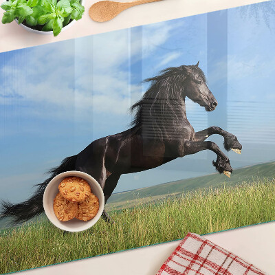 Deska kuchenna szklana Czarny koń na łące