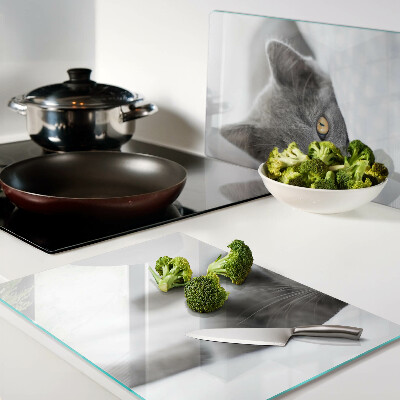 Tabla para cortar Un gato con ojos amarillos