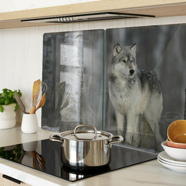 Szklana deska kuchenna Wilk w leśnym otoczeniu