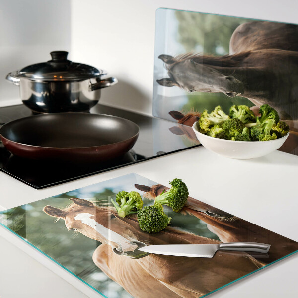 Tabla de cortar de cristal Caballos en la naturaleza