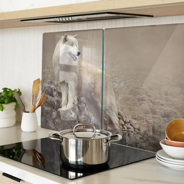 Tabla de cortar de cristal Lobo en una montaña rocosa