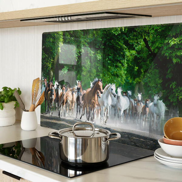 Tabla de cocina Caballos al galope en la naturaleza