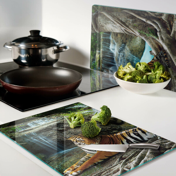 Tabla de cocina Tigre en su hábitat natural