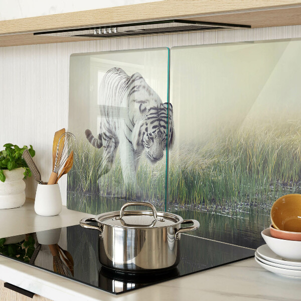 Tabla de cortar de cristal Tigre en la hierba