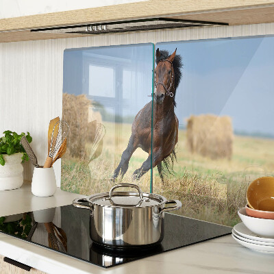 Tabla para cortar Un caballo en el prado