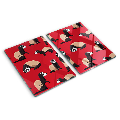 Tabla para cortar Hurones sobre un fondo rojo