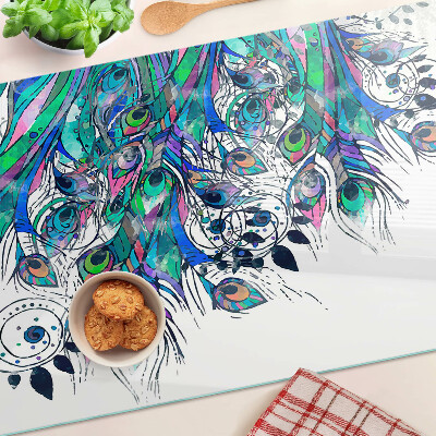 Tabla de cortar Plumas de pavo real en colores verde y azul.