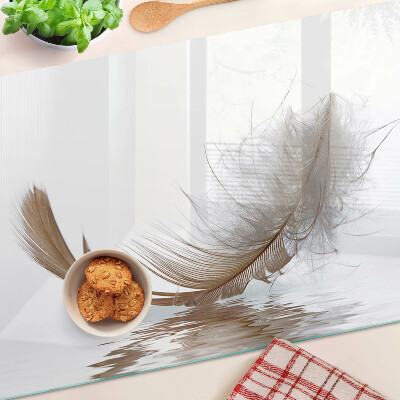 Tabla de cortar Una pluma contra el agua