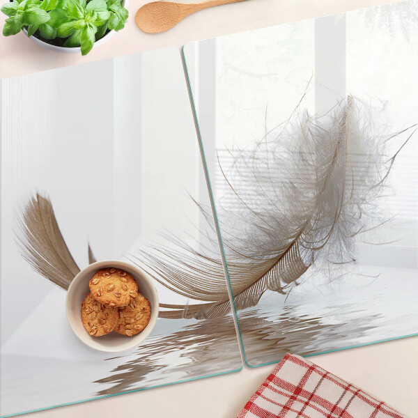 Tabla de cortar Una pluma contra el agua