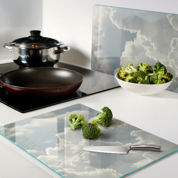 Tabla de cortar de cristal Nubes en el cielo