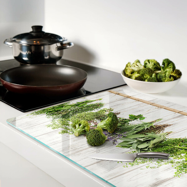 Tabla de cocina Hierbas sobre un fondo de madera