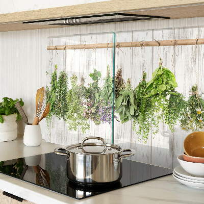 Tabla de cocina Hierbas sobre un fondo de madera