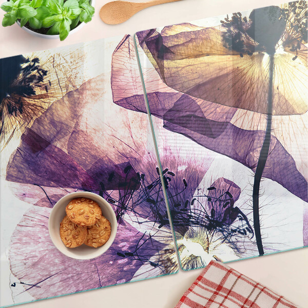 Tabla para cortar Flores en tonos morados y amarillos.