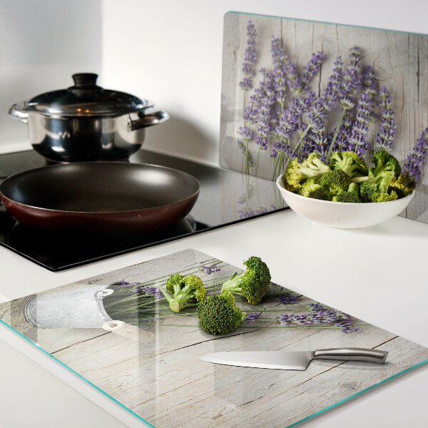 Szklana deska kuchenna Lawenda w doniczce na drewnianym tle