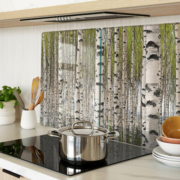 Tabla de cortar Abedules blancos en el bosque