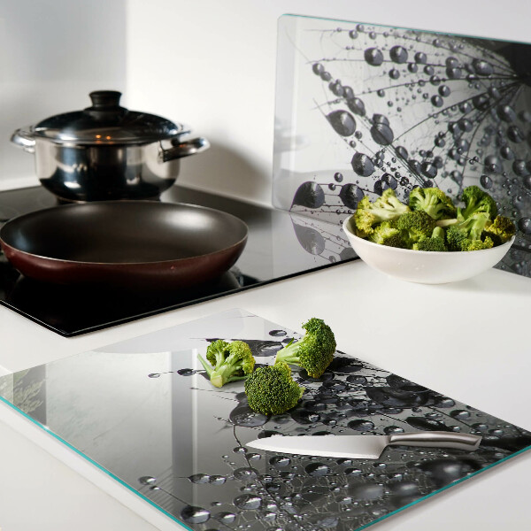 Tabla de cortar Gotas de agua sobre las plantas