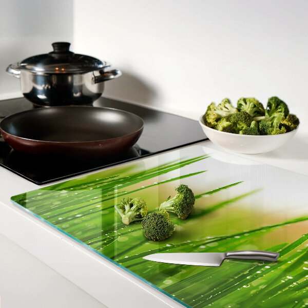 Tabla de cortar Hierba con gotas de agua