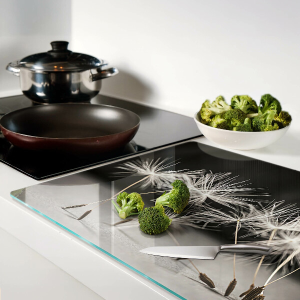 Szklana deska kuchenna Puchate dmuchawce na tle monochromatycznym