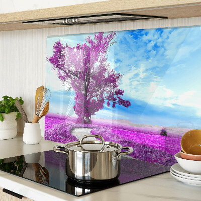 Tabla de cocina Un árbol morado contra el cielo.
