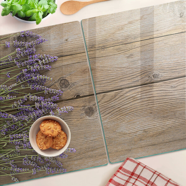 Tabla de cocina Lavanda sobre un fondo de madera