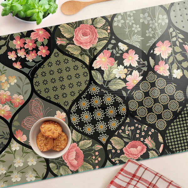 Tabla de cortar Patchwork floral con patrones geométricos