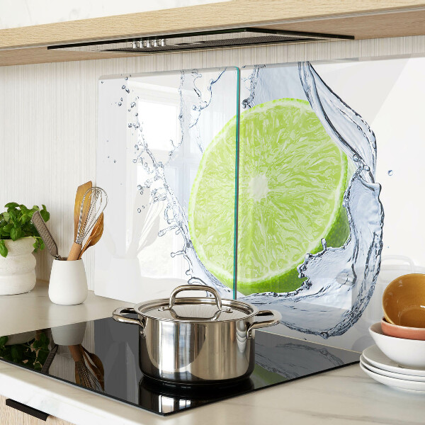 Tabla para cortar Limón en agua