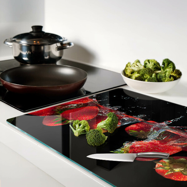 Tabla de cortar Fresas en agua