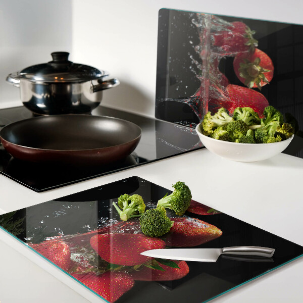 Tabla de cortar Fresas en agua