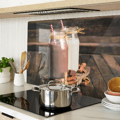 Szklana deska kuchenna Słoiki z napojami na drewnianym tle