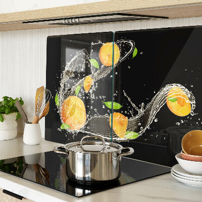 Tabla de cortar Frutas cítricas en agua