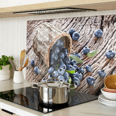 Tabla de cortar de cristal Bayas en una cesta