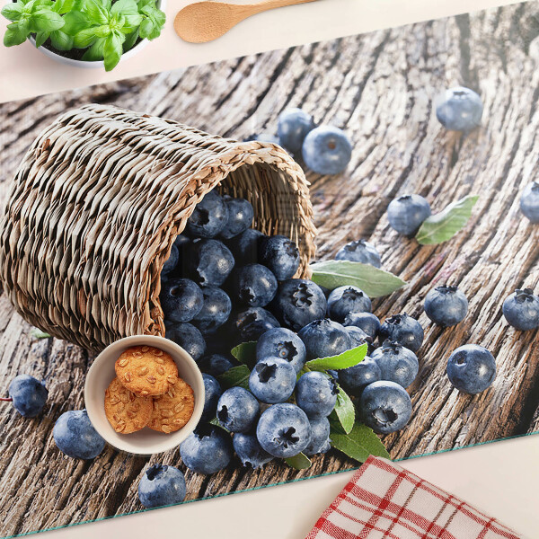 Tabla de cortar de cristal Bayas en una cesta