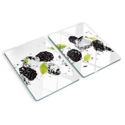 Tabla para cortar Frambuesas con hojas y gotas de agua.