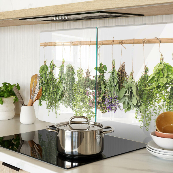 Tabla para cortar Hierbas secas en una cuerda