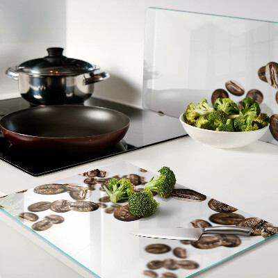 Szklana deska do krojenia Ziarna kawy w ruchu