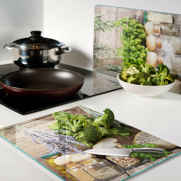 Tabla de cortar Hierbas y especias en la cocina