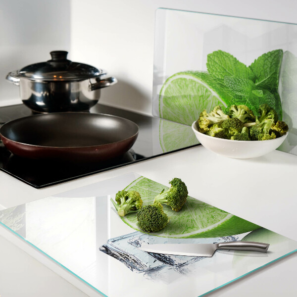 Tabla de cortar Lima con menta y hielo